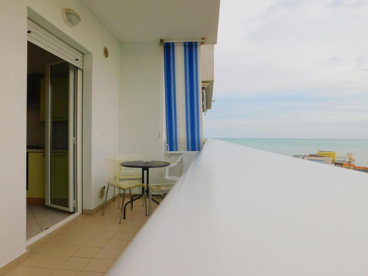 Punto Di Osservazione Lido di Fermo Ngoại thất bức ảnh