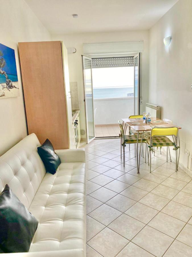 Punto Di Osservazione Lido di Fermo Ngoại thất bức ảnh